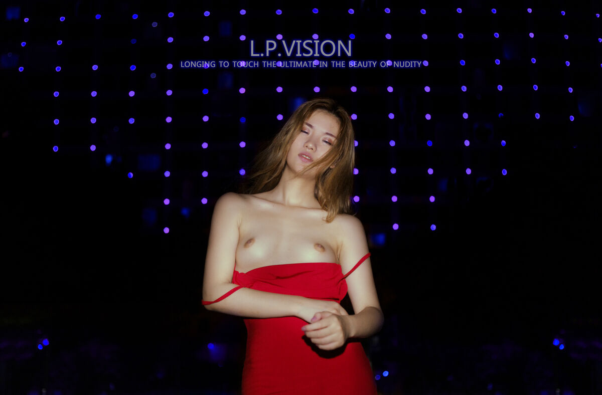 精品亚洲成a人片在线观看下载